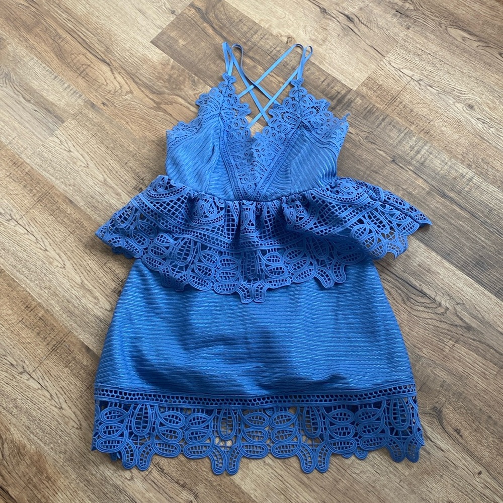 Self Portrait Lace Peplum Dress in Cornflower Blue Size 4 - Picture 4 of 8